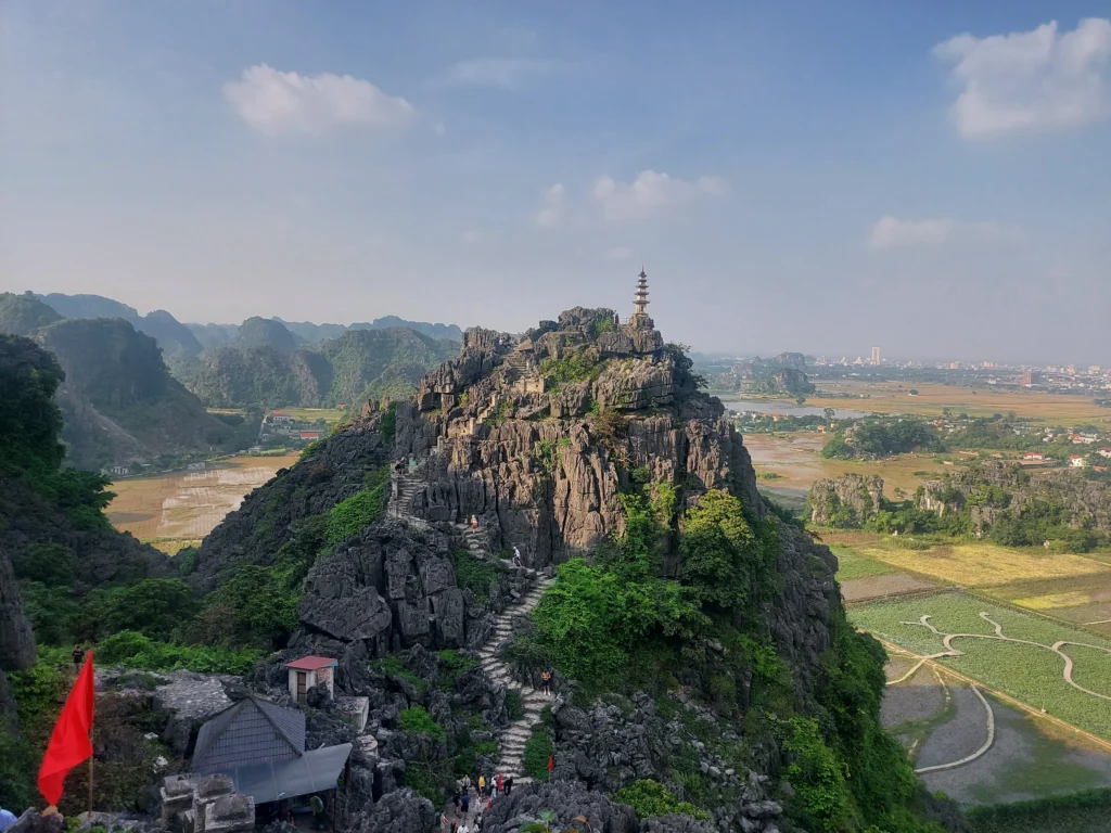 Ninh Binh – Ukryty Skarb Wietnamu